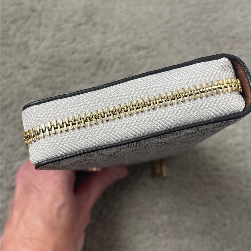 Michael Kors Gray and White Logo Wallet - Picture 5 of 7
